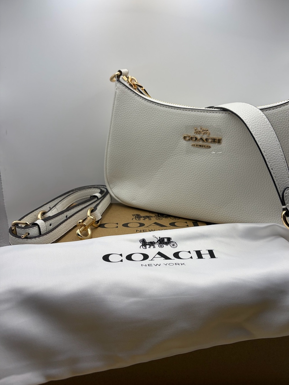 COACH Pebble Leather Shoulder Bag in Light Beige with Gold Hardware - Picture 2 of 4